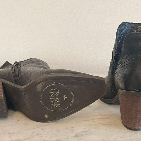 Crown Vintage sz 9 Black Chunky Heel Western Ankle Boots - Picture 4 of 9